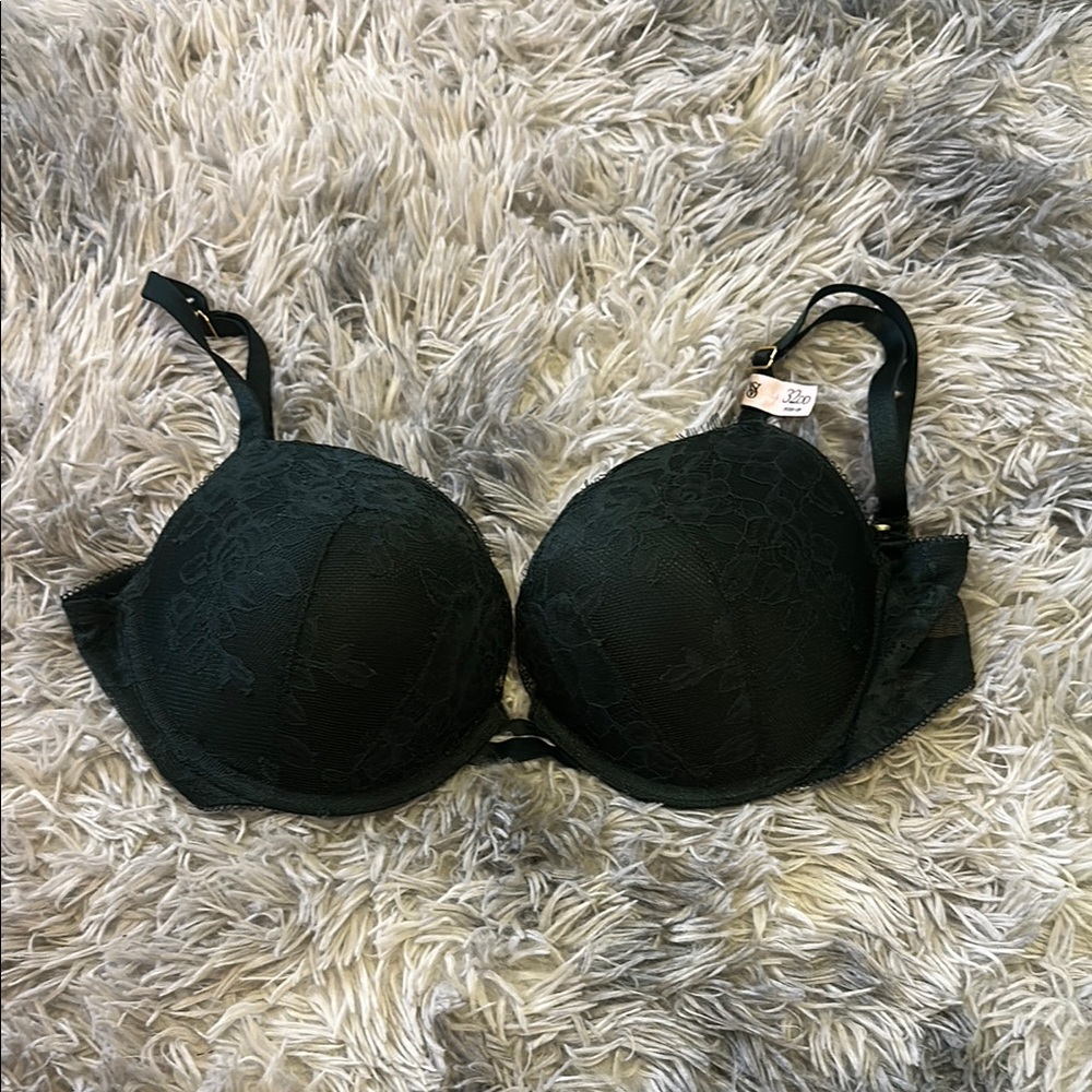 Victoria’s Secret Lace Push Up Bra